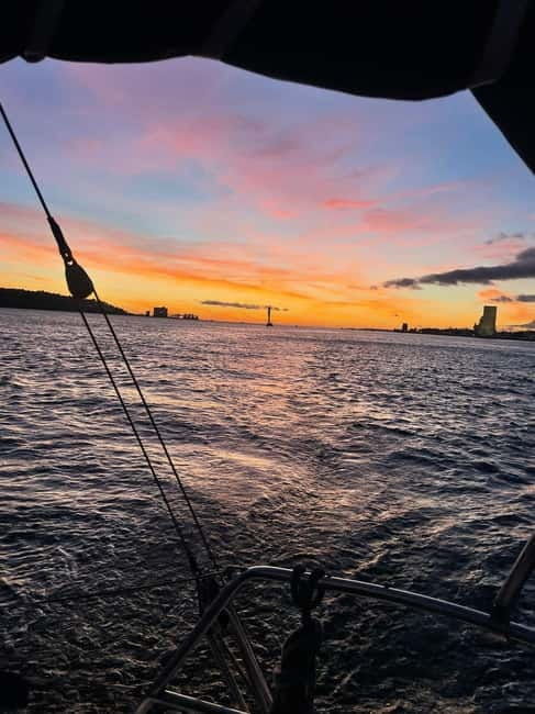 Lisbon: Sunset Sailing with Local Wine & Stunning Views - Experiencing Lisbon from the Water: What This Tour Offers