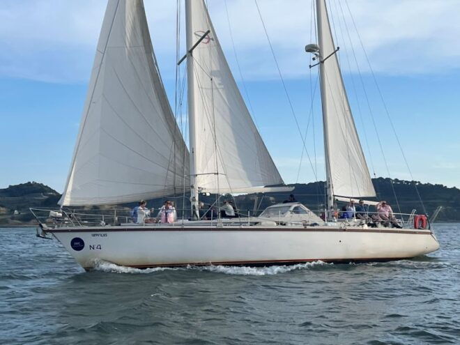 Lisbon Sunset Sensations 2h Cruise - Meeting Point