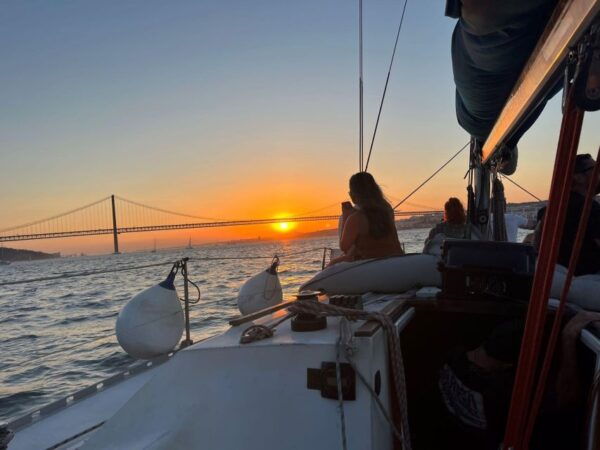 Lisbon Sunset Sensations 2h Cruise - Booking Information