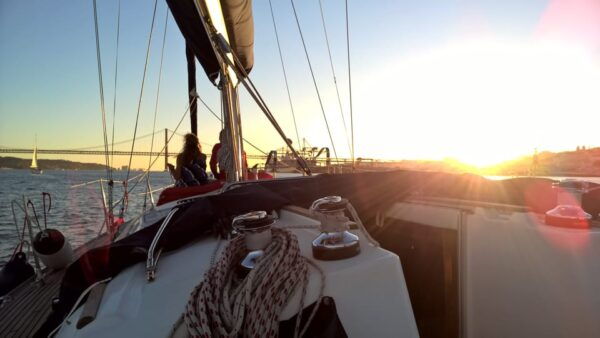 Lisbon: Sunset Tagus River Yacht Cruise With Drink - Customer Reviews and Ratings