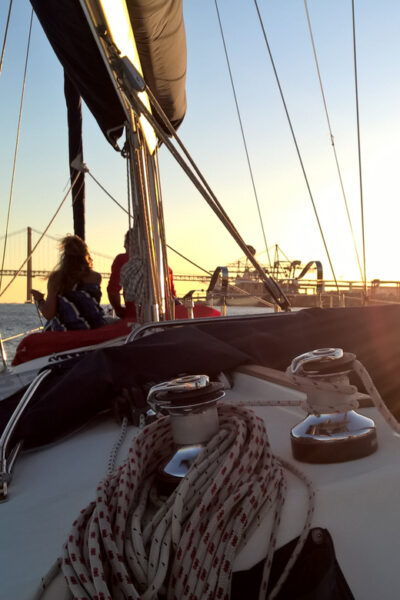 Lisbon: Sunset Tagus River Yacht Cruise With Drink - Benefits of a Small Group