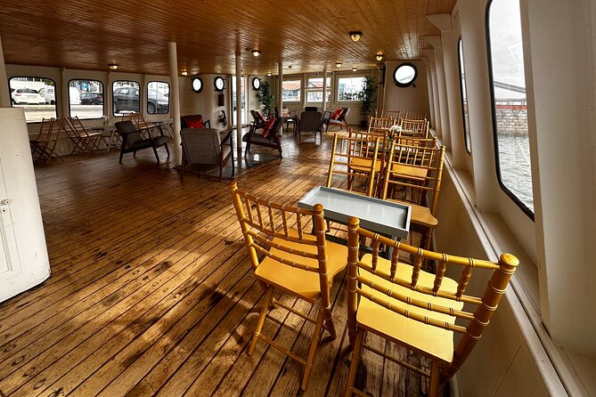 Lisbon: Sunset Tour Aboard With Music & Drinks - Tour Details