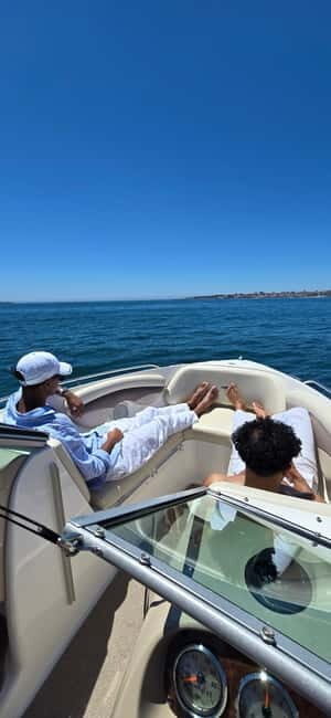 Lisbon - Sunset Tour by Private Boat with Welcome Drink - FAQ
