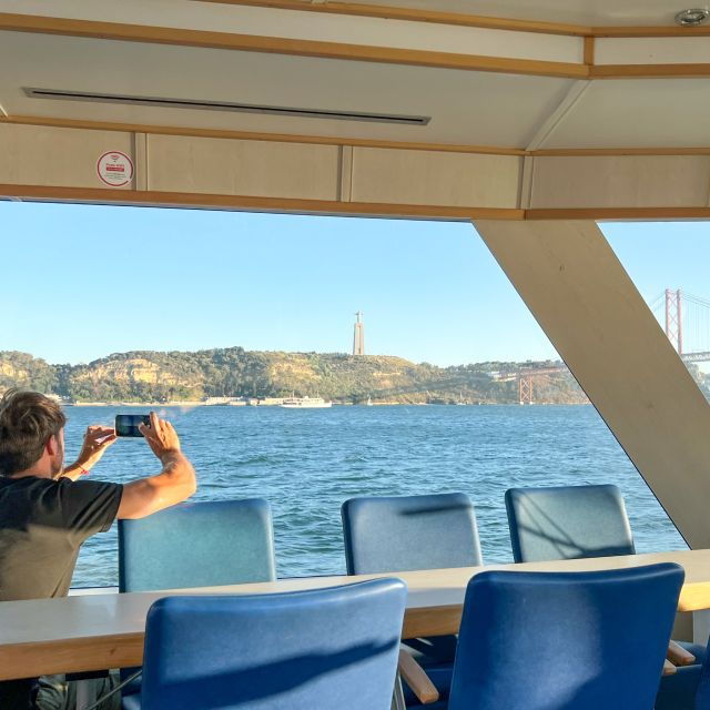 Lisbon: Tagus River Cruise - Experience