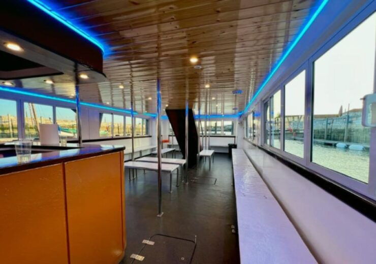 Lisbon: Tagus River Cruise to the Ocean & Dolphin Watching - Experience Highlights