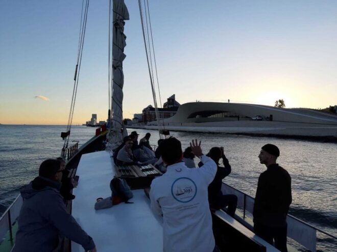 Lisbon: Tagus River Sunset Cruise in a Traditional Vessel - Inclusions