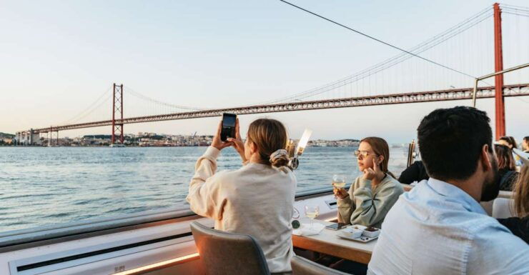 Lisbon: Tagus River Sunset Cruise With Welcome Drink - Duration and Availability of the Activity