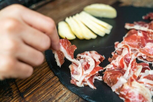 Lisbon: Tastes and Traditions Food Tour - The Sum Up