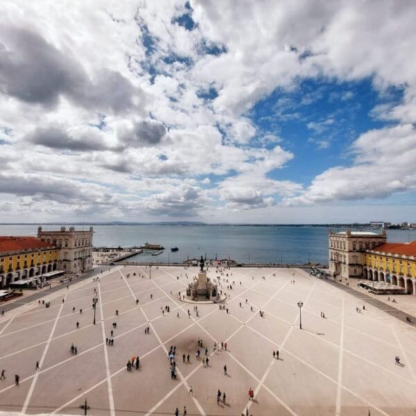Lisbon: the Best Historical Walking Tour With Local Guide - Customer Feedback and Ratings