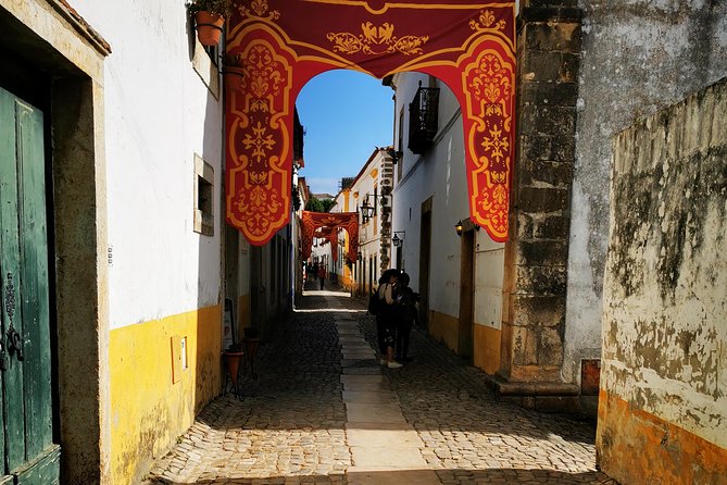 Lisbon to Porto With Stop at Óbidos,Nazaré,Fátima,Coimbra & Aveiro. Private Tour - Outstanding Traveler Reviews