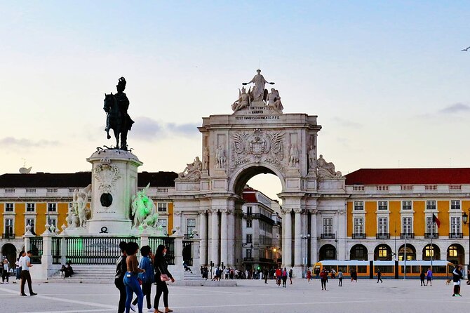 Lisbon to Porto With Stops Óbidos-Nazaré-Fátima-Coimbra-Aveiro - Pickup and Drop-off Details