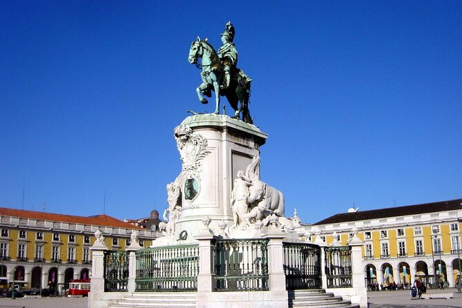 Lisbon to Porto With Stops Óbidos-Nazaré-Fátima-Coimbra-Aveiro - Tour Duration and Recommendations