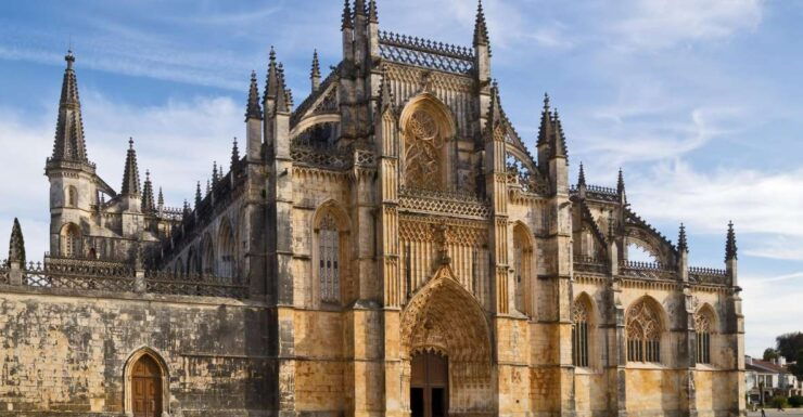 Lisbon: Tour Fátima, Batalha, Alcobaça, Nazaré and Óbidos - Itinerary Details
