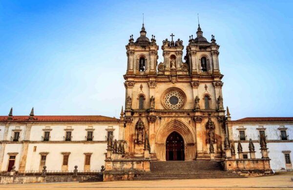 Lisbon: Tour Fátima, Batalha, Alcobaça, Nazaré and Óbidos - The Sum Up