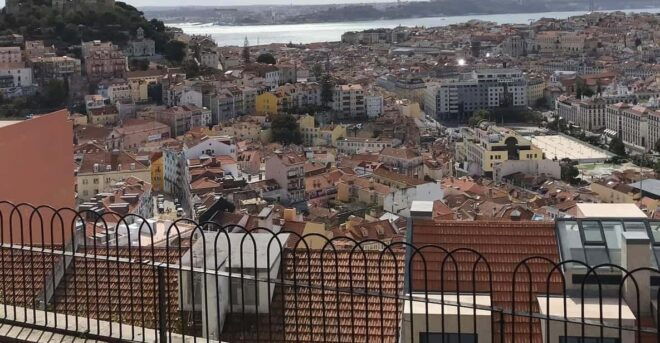 Lisbon Tour FULL DAY 8h - Frequently Asked Questions