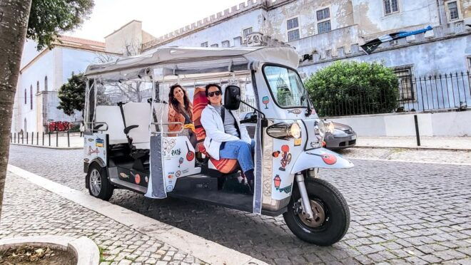 Lisbon Tour Oldtown, Alfama & Viewpoints on a Tuktuk! - City Viewpoints and Guide