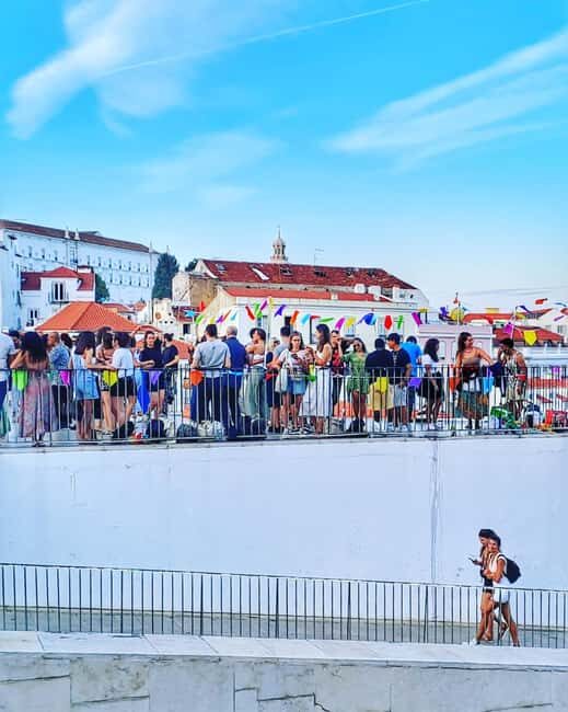 Lisbon Tour: Walled City, Alfama & 3 Viewpoints - An Overview of the Tour Experience