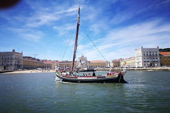 Lisbon Traditional Boats - Guided Sightseeing Cruise - Overview and Highlights