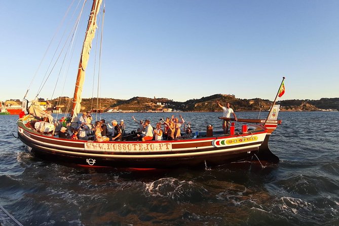 Lisbon Traditional Boats - Guided Sightseeing Cruise - Weather and Attire
