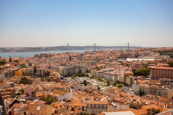 Lisbon Tram No. 28 Ride & Walking Tour - Reviews and Ratings