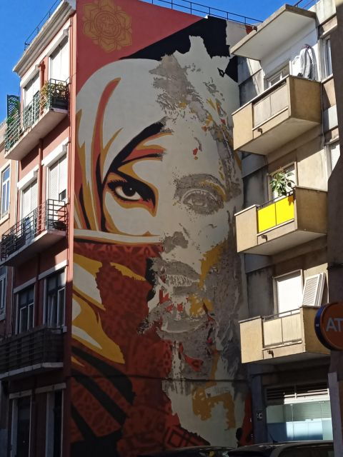 Lisbon Tuktuk Highlights Tour With Food and Wine Tastings - Inclusions