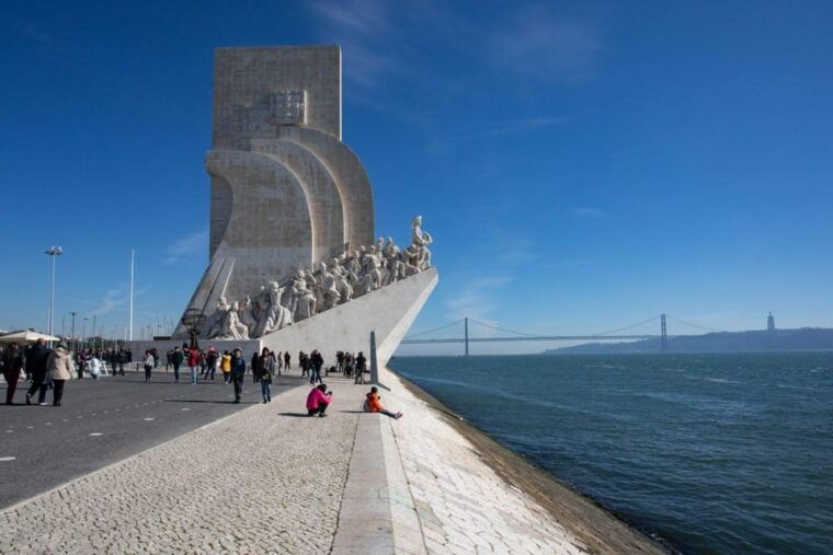 lisbon tuktuk tour 2 hours - The Practical Details
