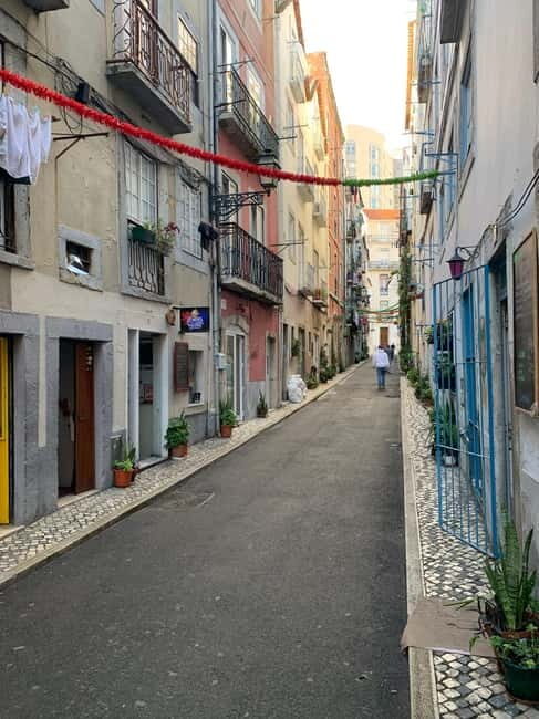 Lisbon TukTuk Tour - Smooth & Fun - Best Instagram Spots - The Belém District and Gastronomic Delights