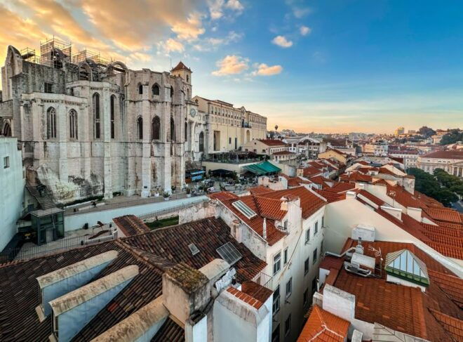 Lisbon Walking Tour Highlights - Multilingual Experience and Private Option