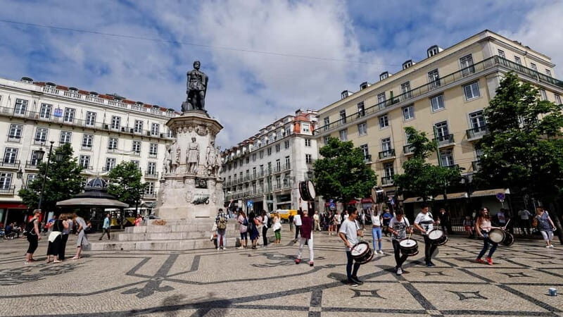 Lisbon: Walking Tour in Chinese - Exploring Lisbon in a Guided Two Hours