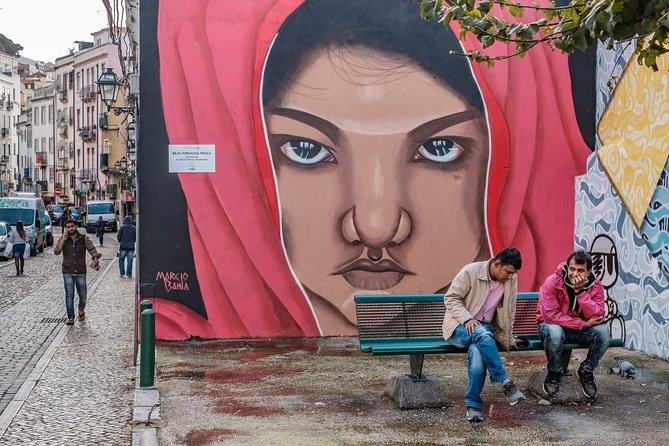Lisbon Walking Tour With a Photographer - Morning Edition - The Sum Up
