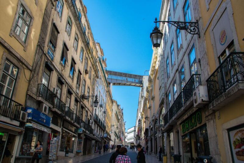 Lisbon with Tukxi: Historical Secrets by Tuk-Tuk - Who This Tour Is Perfect For