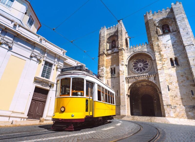 Lisbon with Tukxi: Historical Secrets by Tuk-Tuk - Frequently Asked Questions