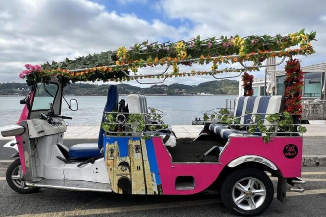 Lisbon:60 MINUTES Guided Tuk Tuk Tour Old Town & City Center - Eco-friendly Transportation