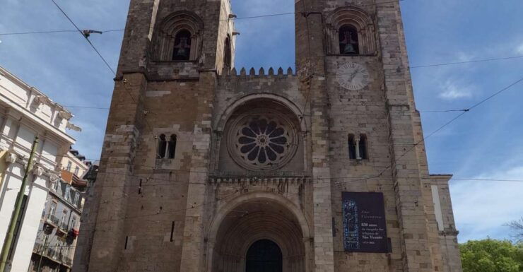 Lisbon:Private Guided Historical Sightseeing Tour by TUK-TUK - Cancellation Policy