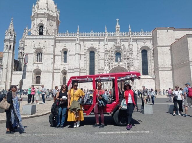 Lisbon:Private Guided Historical Sightseeing Tour by TUK-TUK - Customer Reviews