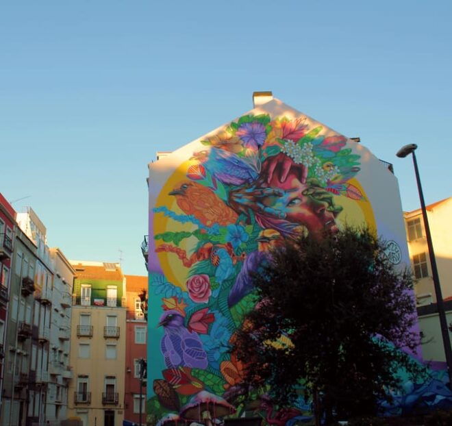 Lisbons Roots: Tuk Tuk Experience Throuth the Old Lisbon - Tour Inclusions