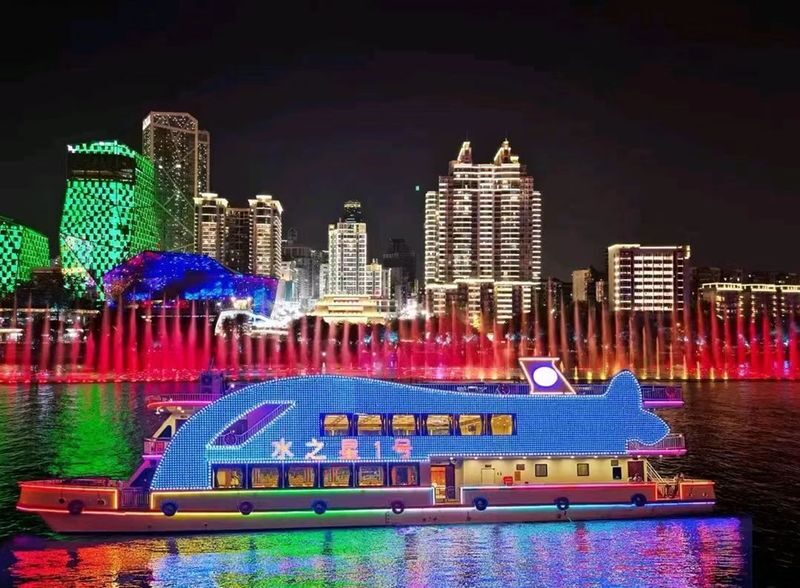 Liujiang River Night Cruise 1-Hour Group Boat Tour - Who will get the most from this cruise