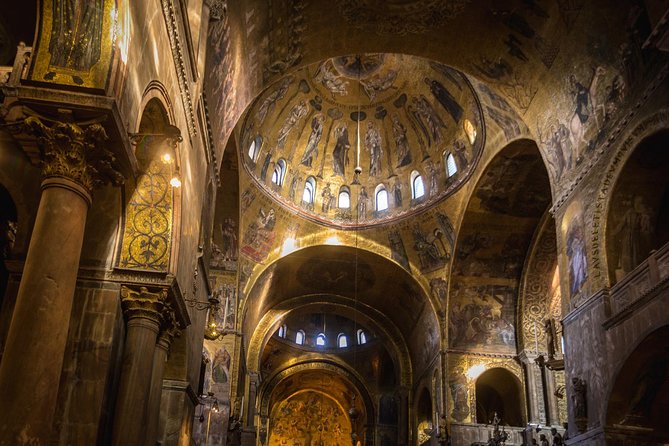 Live Guided Tour: Golden Basilica, Doges Palace & Gondola Ride - Directions