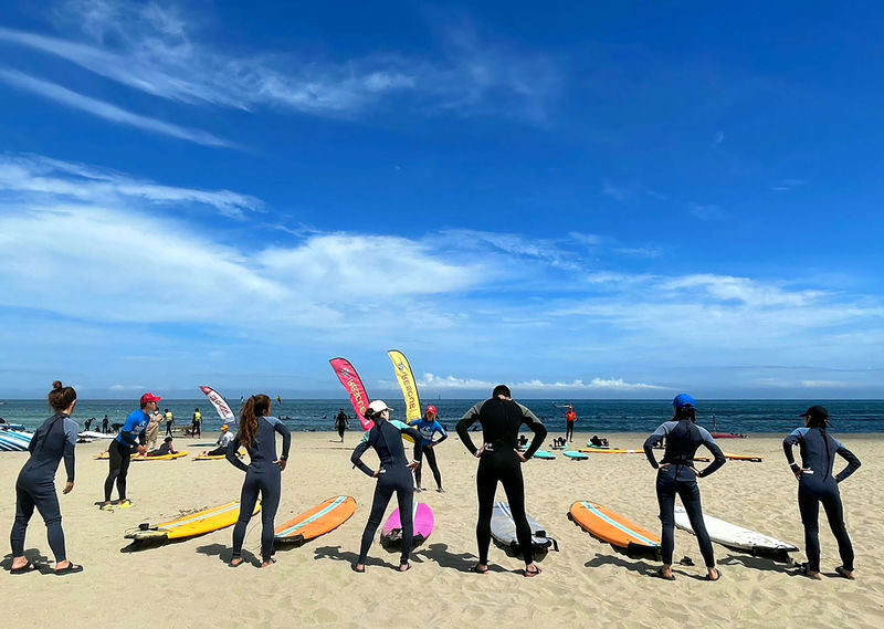 "Live Like a Busan Local" Surfing + K-food BBQ Package - Choosing ramen or grilled clams