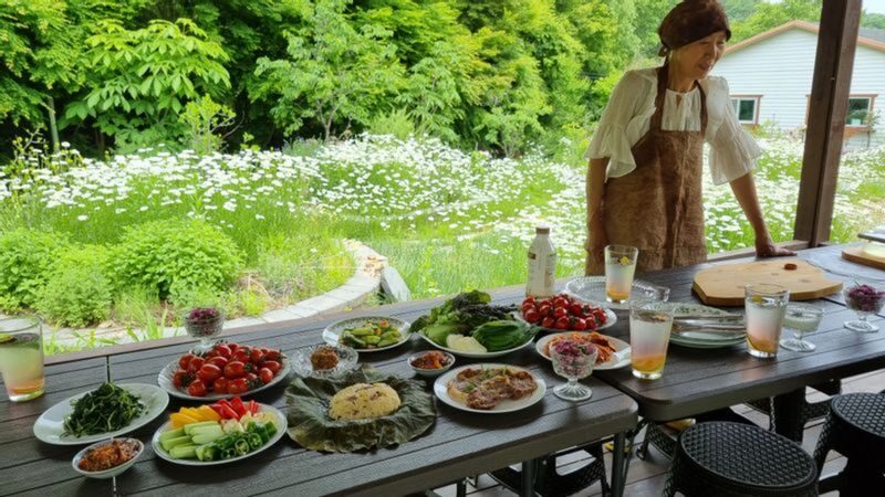 Live Like a Local: Herbal Oil Workshop & Farm Lunch - What the price gets you