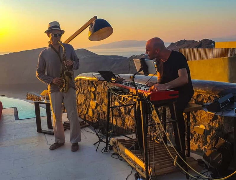 Live Music Dinner with Sunset and Caldera Views - Price and Value: Is It Worth It?