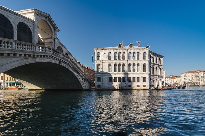 Live Venice and Its Islands, 7 Magical Itineraries - Lose Yourself in the Labyrinth of Venices Streets