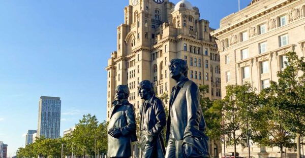 Liverpool: City Exploration Trail - Convenient Logistics and Starting Point
