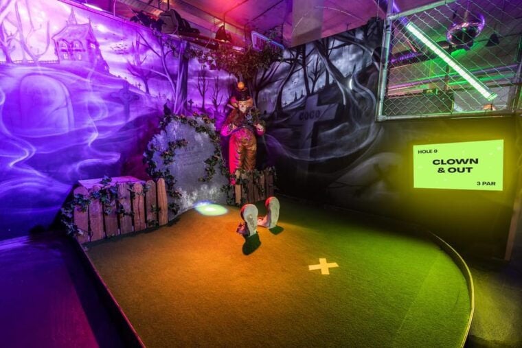 Liverpool: Junkyard Golf Tickets for 9 or 18 Holes - The Atmosphere and Experience
