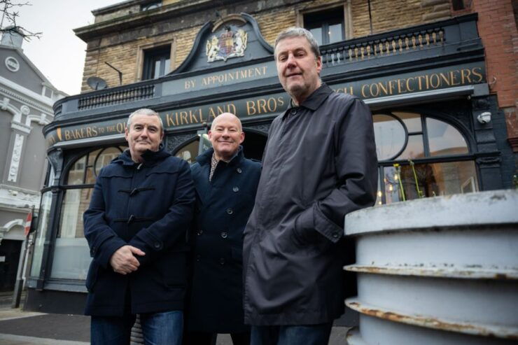 Liverpool: Music Icons Tour With 90s Band 'The Farm' - Tour Highlights