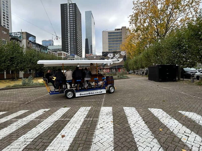 Liverpool: PROSECCO BIKE TOUR (PROSECCO INCLUDED) - Discovering the Prosecco Bike Tour: A Fun-Filled Ride Through Liverpool