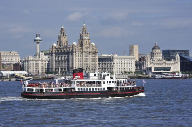 Liverpool: River Cruise and Hop-On Hop-Off Bus Tour - Starting the Experience at Liverpool Pier Head