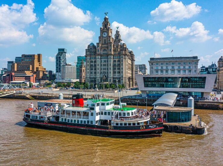 Liverpool: Sightseeing River Cruise on the Mersey River - Experience