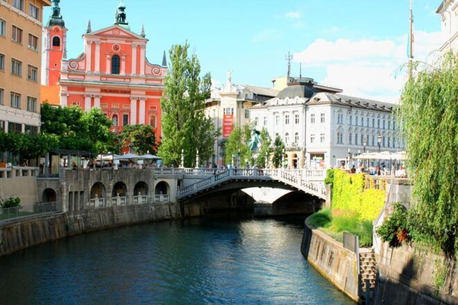 Ljubljana: 2.5h Walking Tour With Local Guide - Customer Feedback
