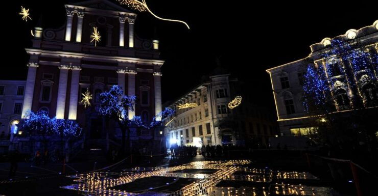 Ljubljana: First Discovery Walk and Reading Walking Tour - Experience Highlights
